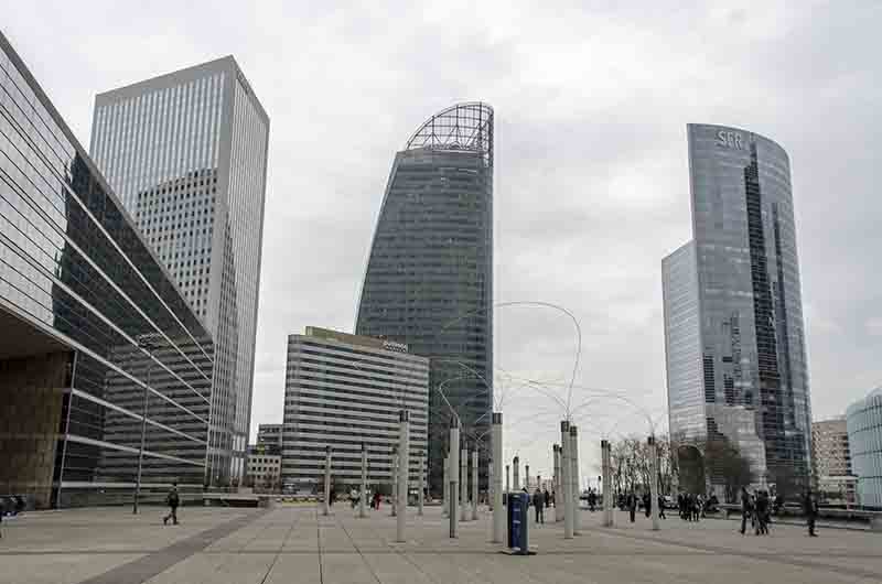 160 - Francia - Paris - La Defense.jpg